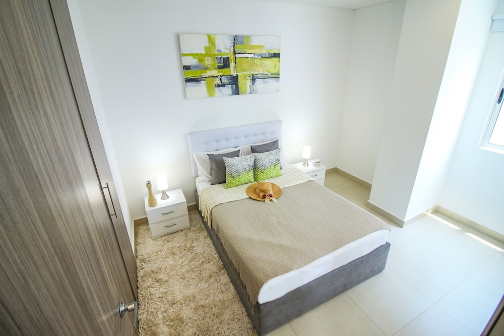Apartamentos SOHO Elite - Frente al Mar