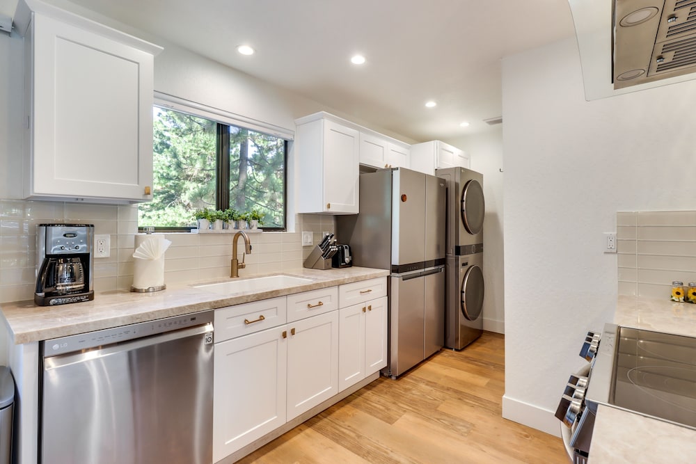 Lake Tahoe Vacations - Stylish Incline Village Vacation Rental w/ A/c! - Property Image 20