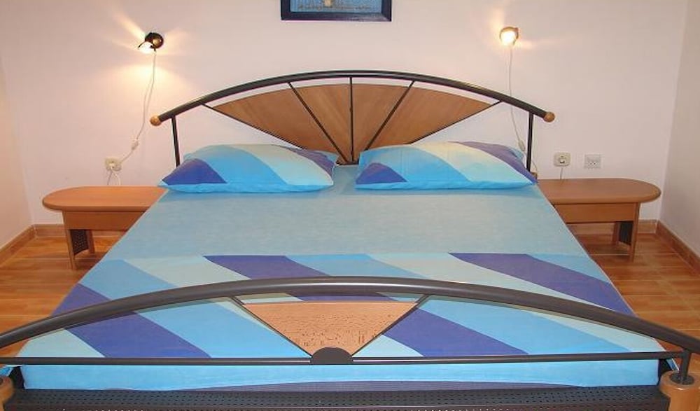 Photo 7