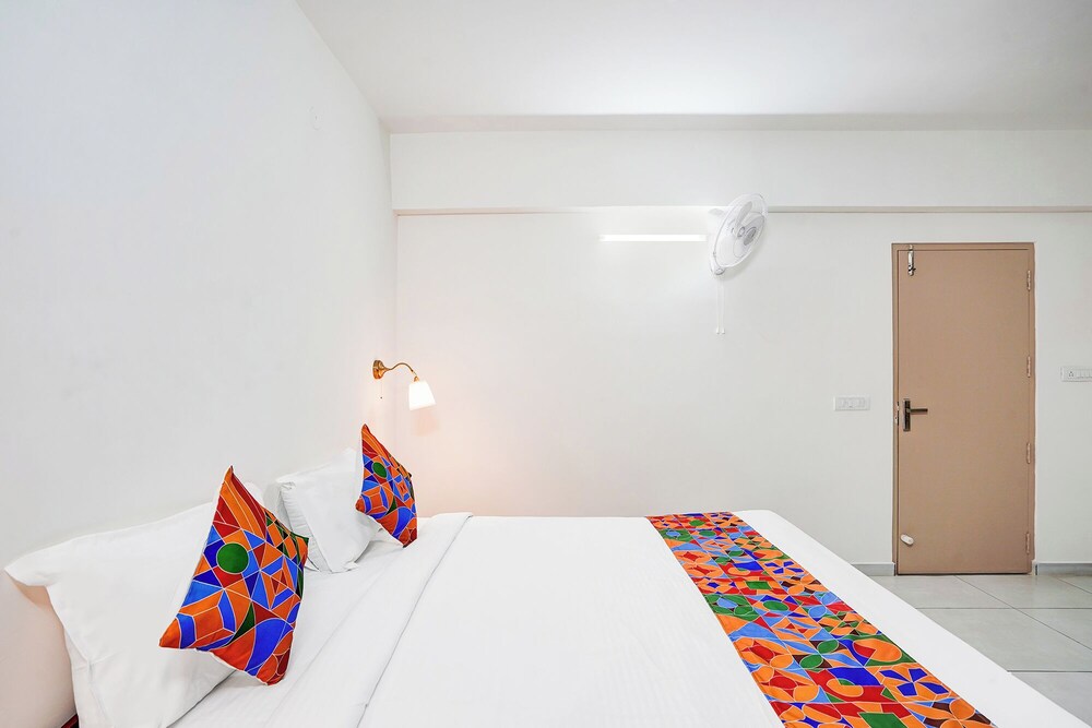 Fabhotel Srinidhi Stay Inn
