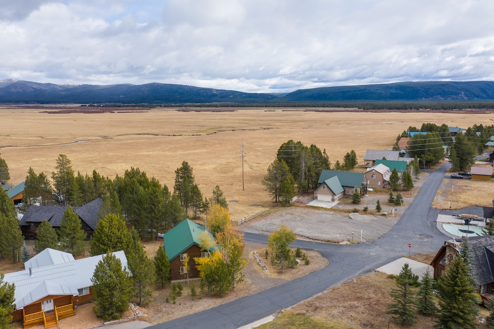 Grand Point Lodge view 5