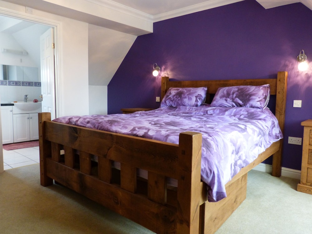 Hill Cottage view 4