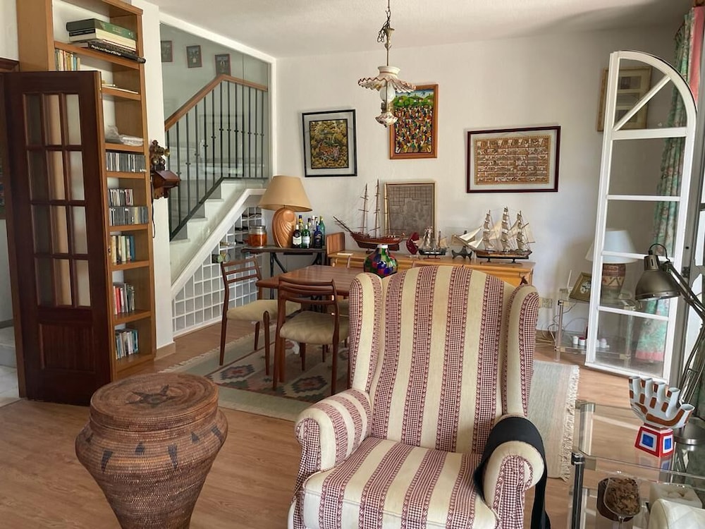Spacious House w/ Private Pool Next to Golf Club