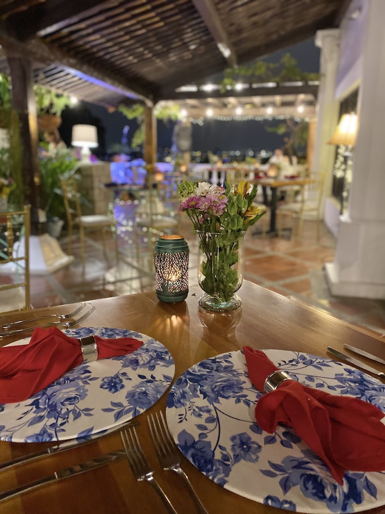 Iguanazu Bed & Breakfast
