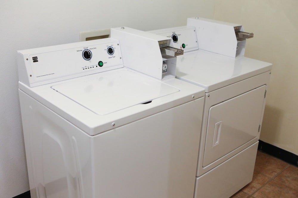 Executive Inn - Property Image 10