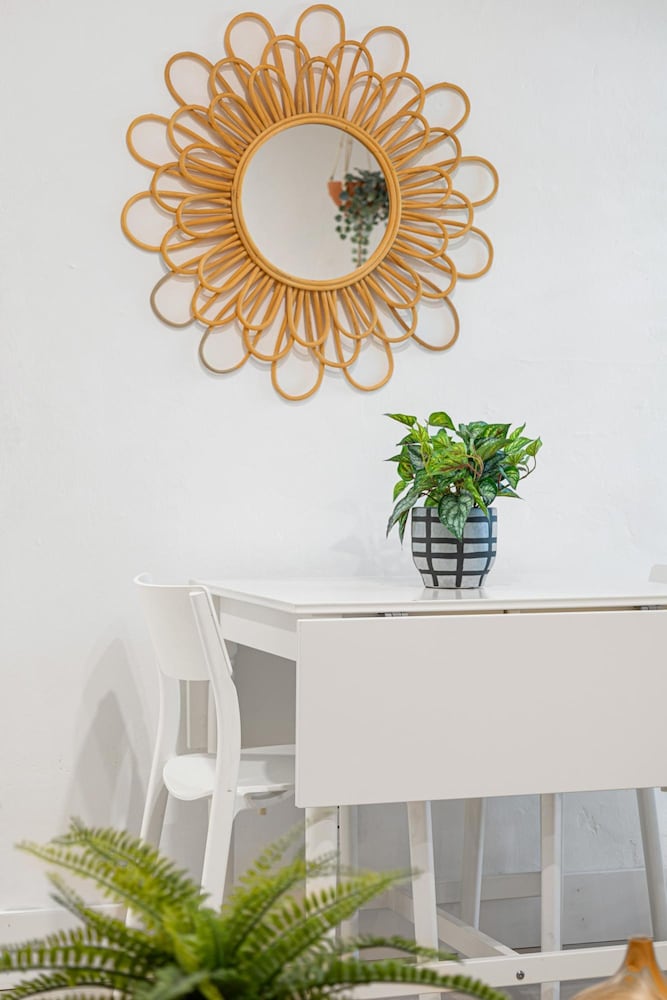 Bright Stylish Apt in Las Olas Blvd Victoria Park