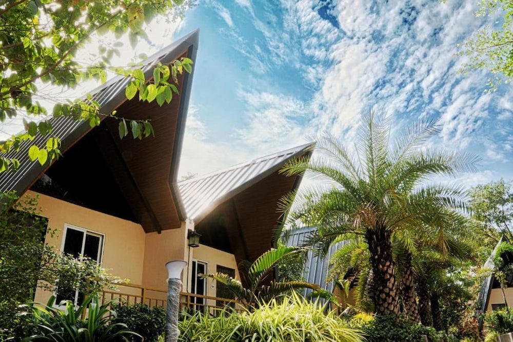 Bird's Nest Resort - Shahapur
