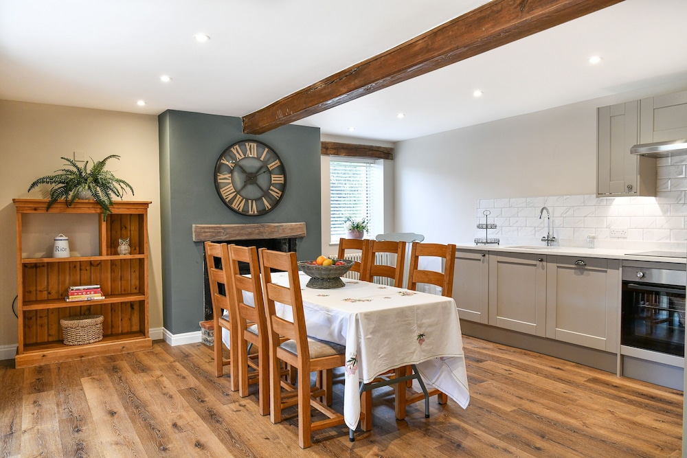 Dovecote Farm House