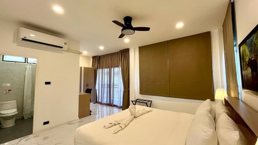 Khaolak Pool Villa With 3 Bedrooms