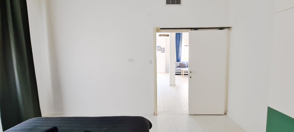 Modern Apt Rothschild Very Central TL7