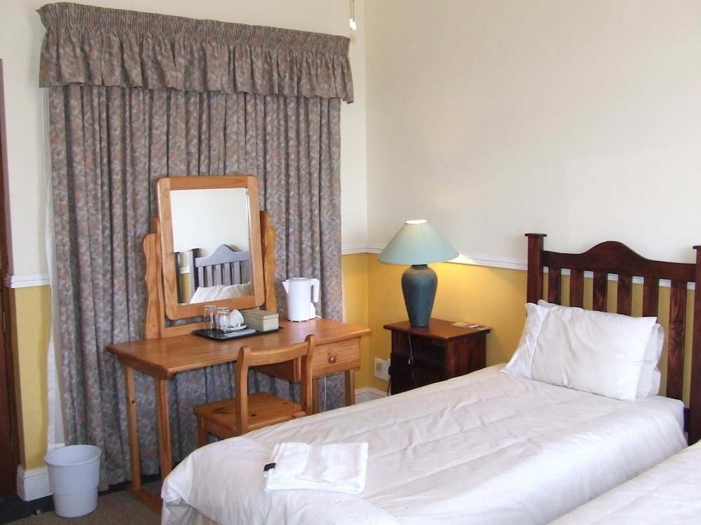 Inkwenkwezi Private Game Reserve view 5