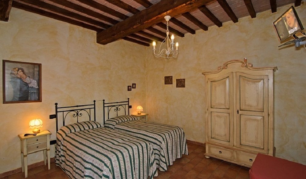 Photo 28