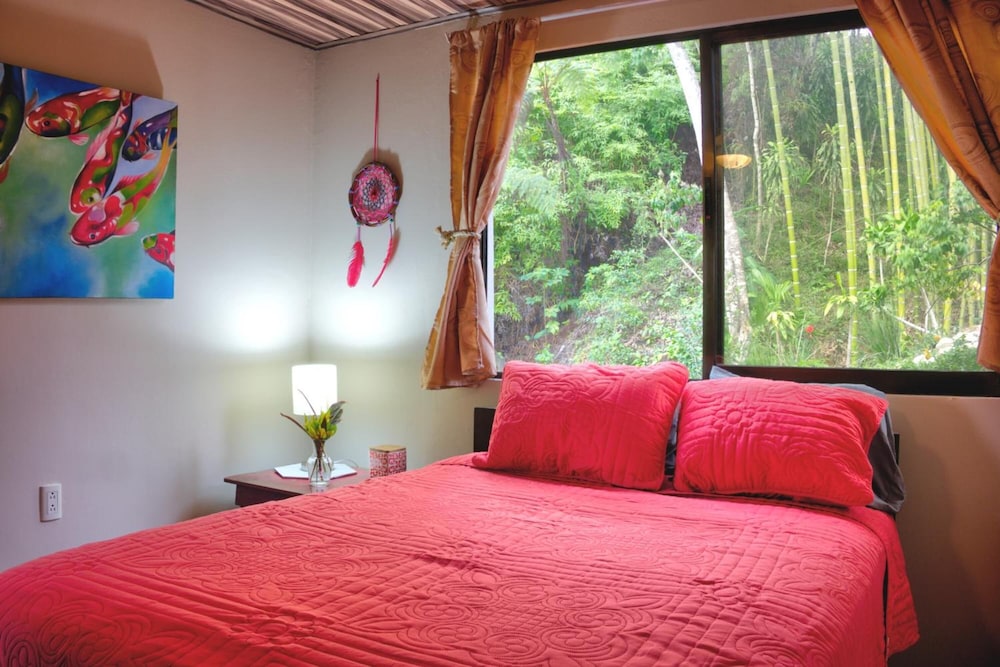 Valley of Dreams Eco Lodge Room