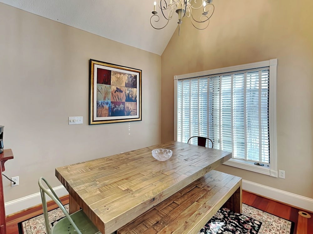A Lakefront Paradise by Taylor Made Deep Creek