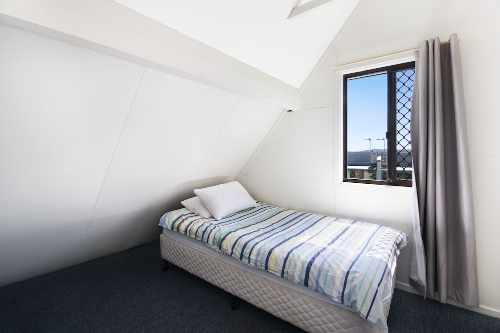 Chalet by the Sea, 10 Pelican Street, Peregian Beach view 5