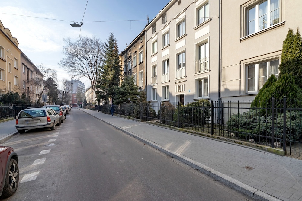 Studio Spokojna Cracow by Renters view 3