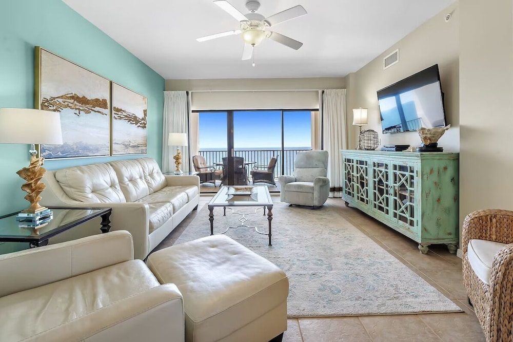 The Palms West 813