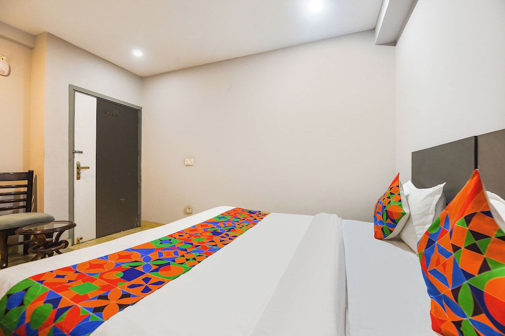 Fabhotel Dream Palace Ip Extension
