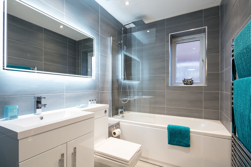 Salford Vacations - Bluestone Apartments - Riverside - Property Image 9
