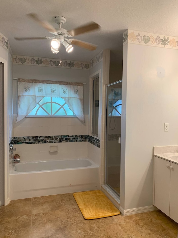 Boaters Dream Getaway In Cape Coral 4 Bedroom Home