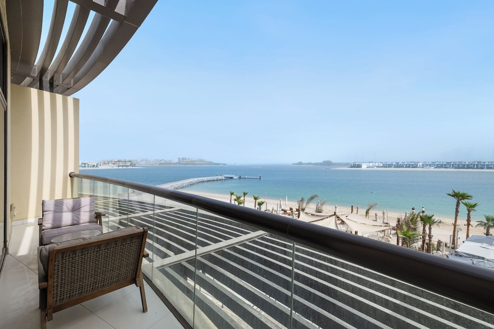 c Beach Front Studio