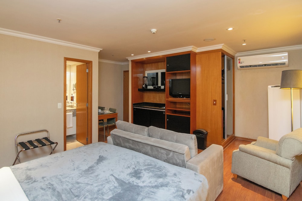 Flat Barra First