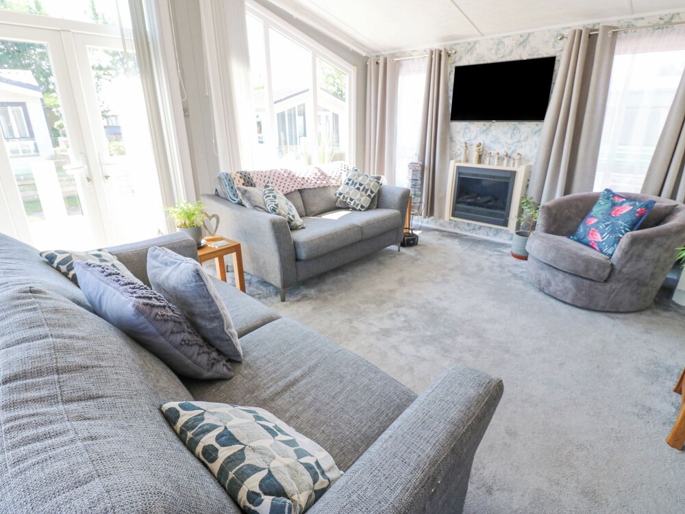 A and C Lodge-plot 21