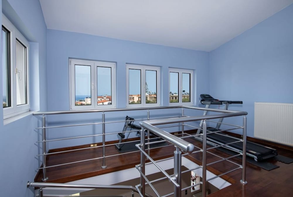 Green Hill Family Villa