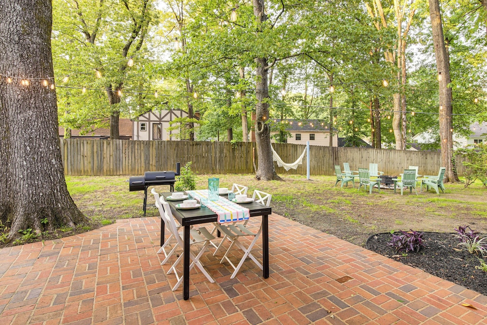 6 Mi to Shelby Farms Park: Family Home in Memphis