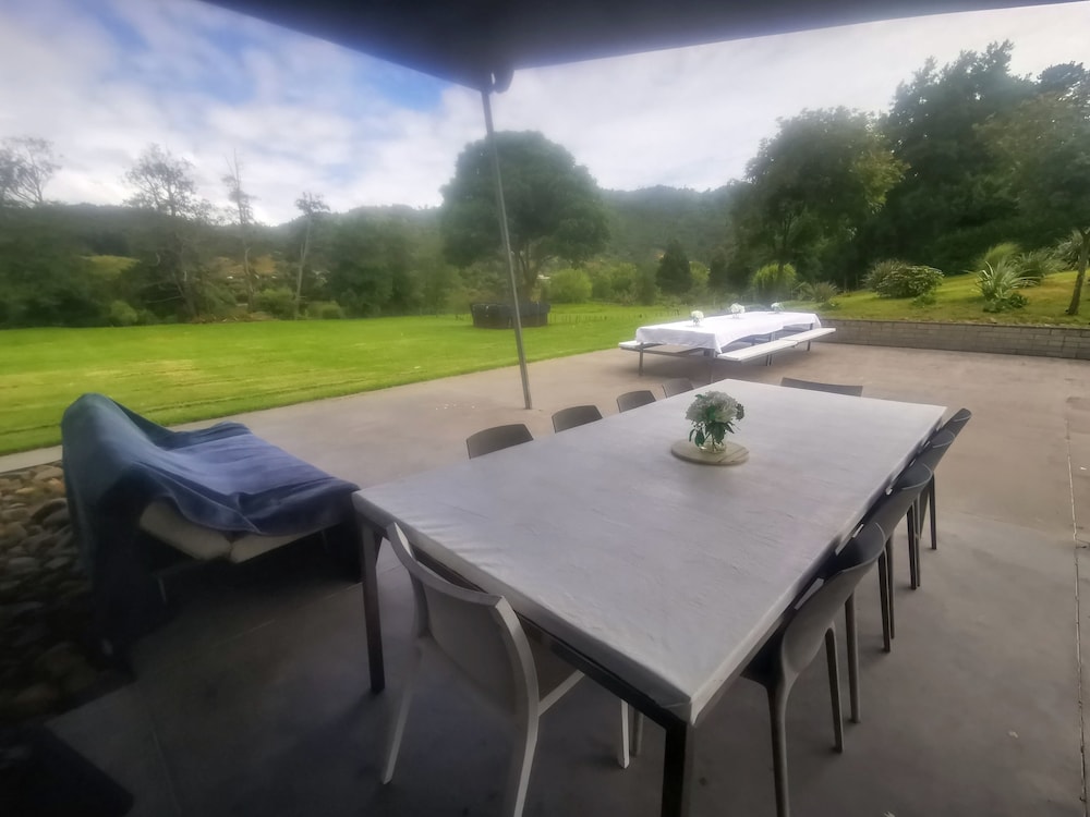 Hakarimata Lodge - Riverside Sanctuary
