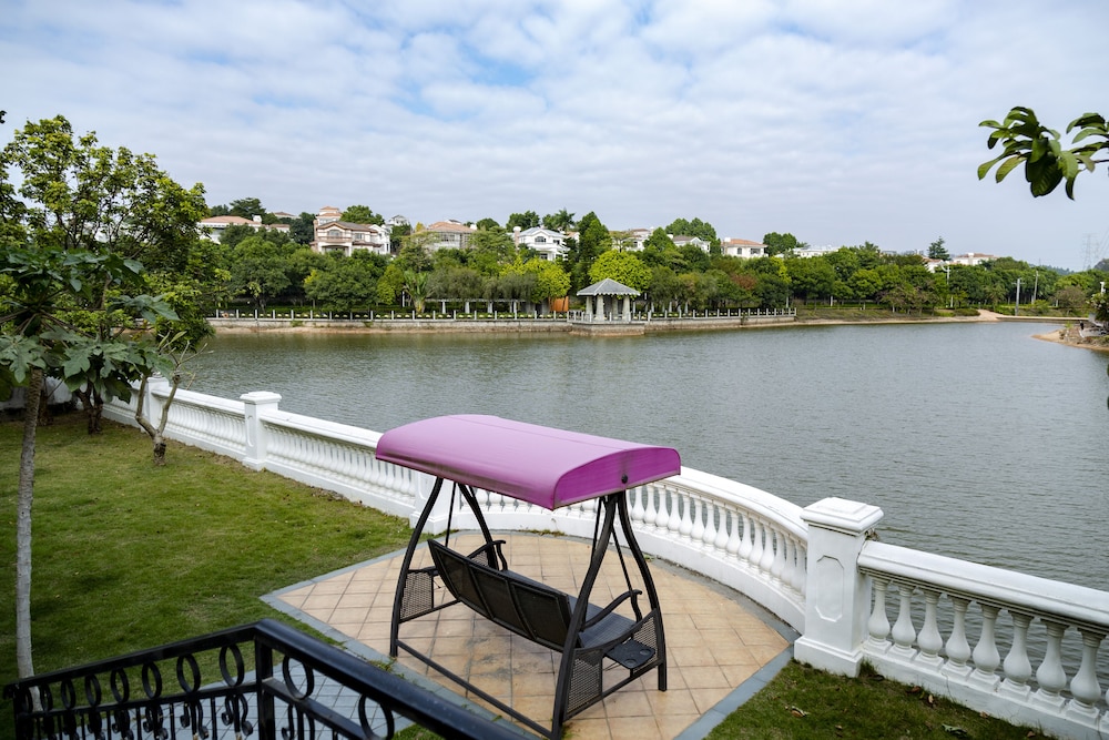 Milake Holiday Villa