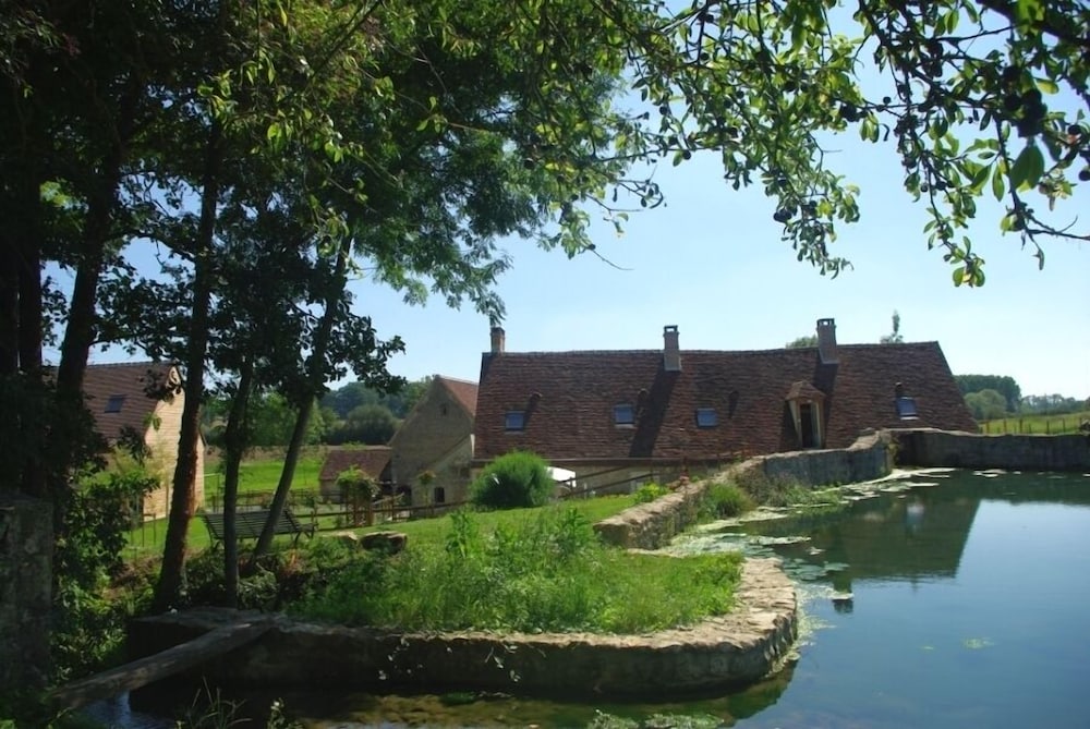 Le Moulin de Champ Bruneau view 5