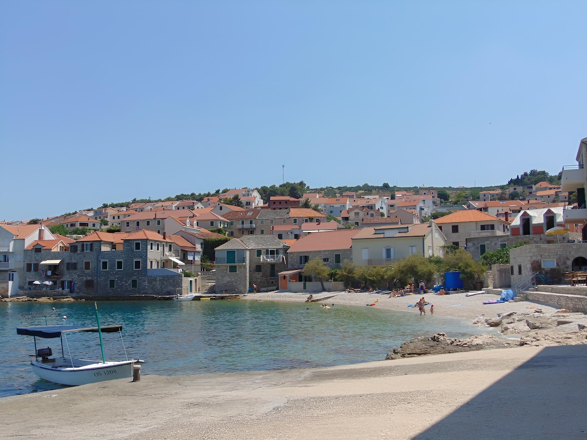 Fran - 20m From the sea - A1 view 2