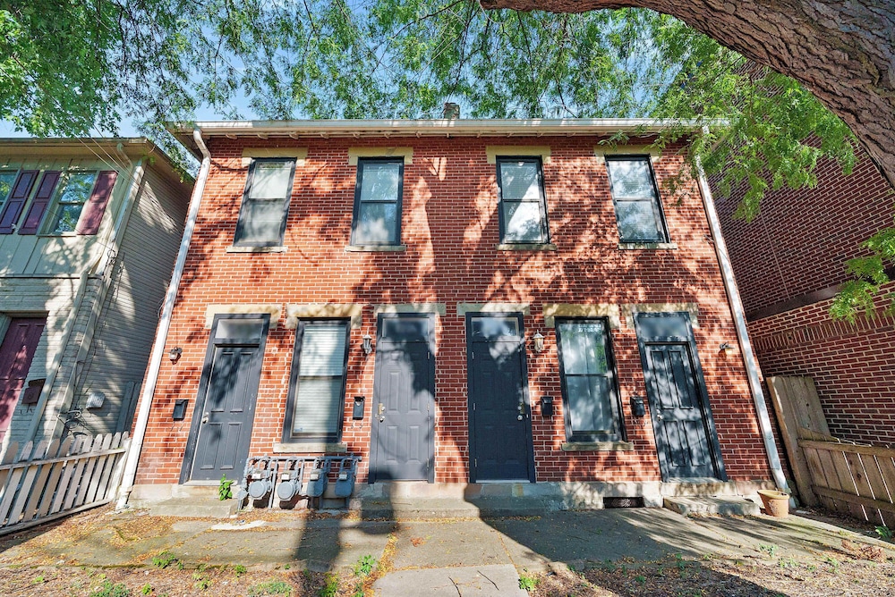 The Luxe Pearl Residences 870 - Image 4