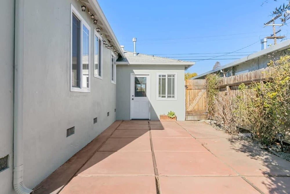 @ Marbella Lane - Modern and Sleek Home in Redwood