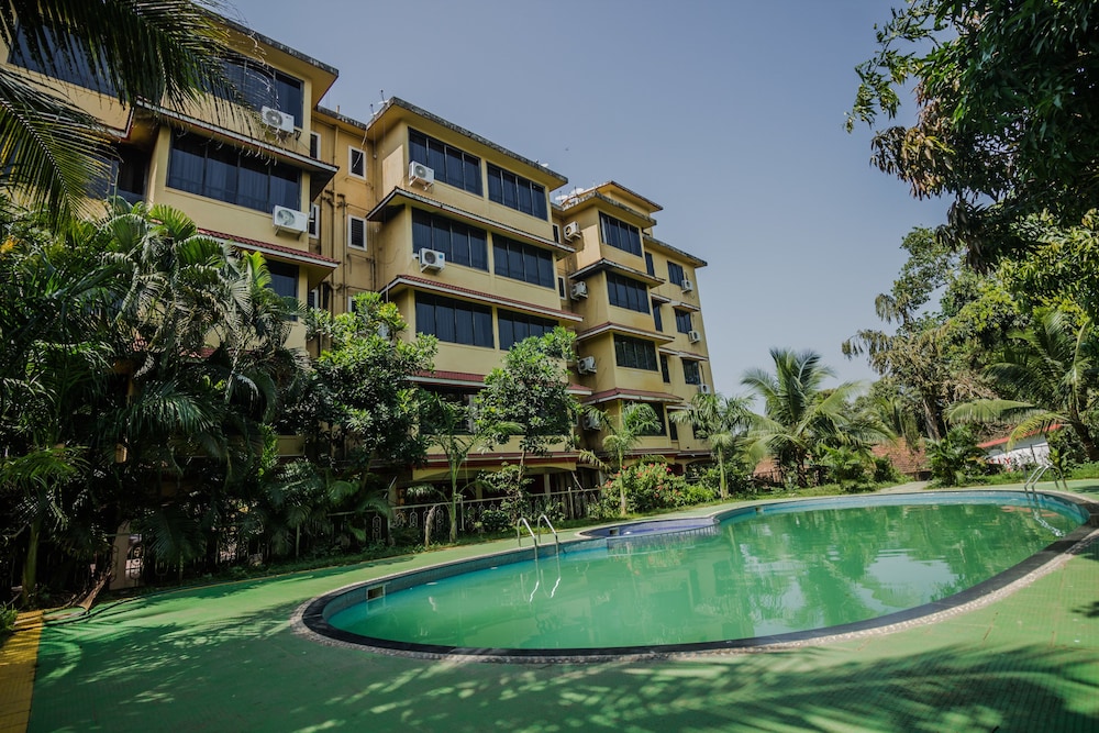 OYO 22730 Home Pool View 1BHK Vagator Beach view 2