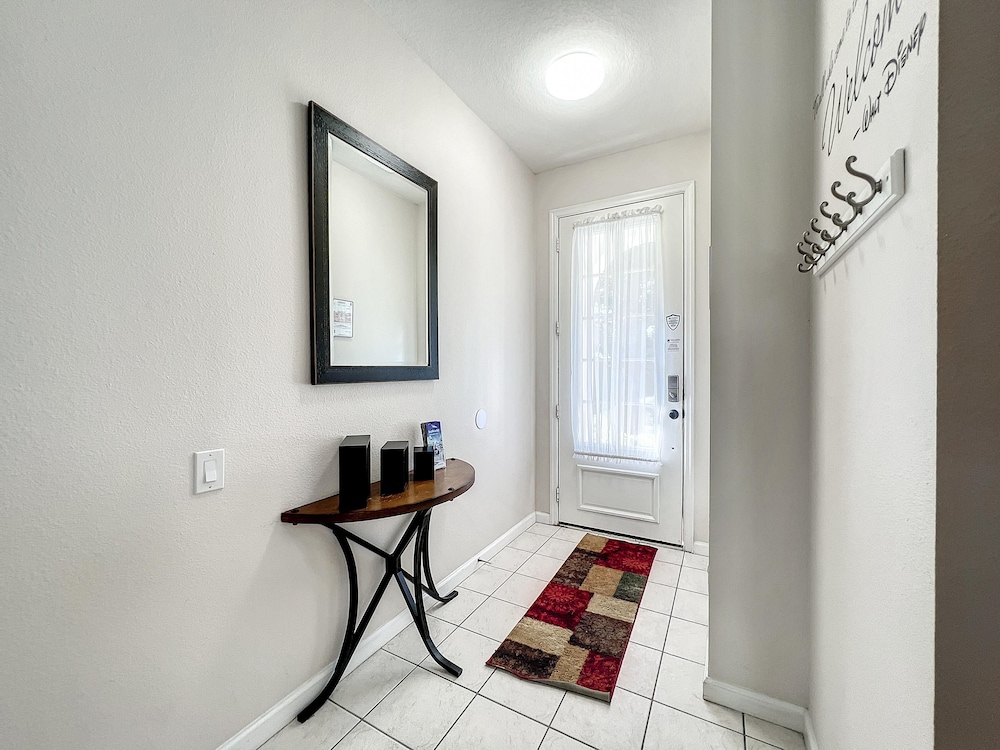 Krista s Tropical Escape Resort Stay Near Disney