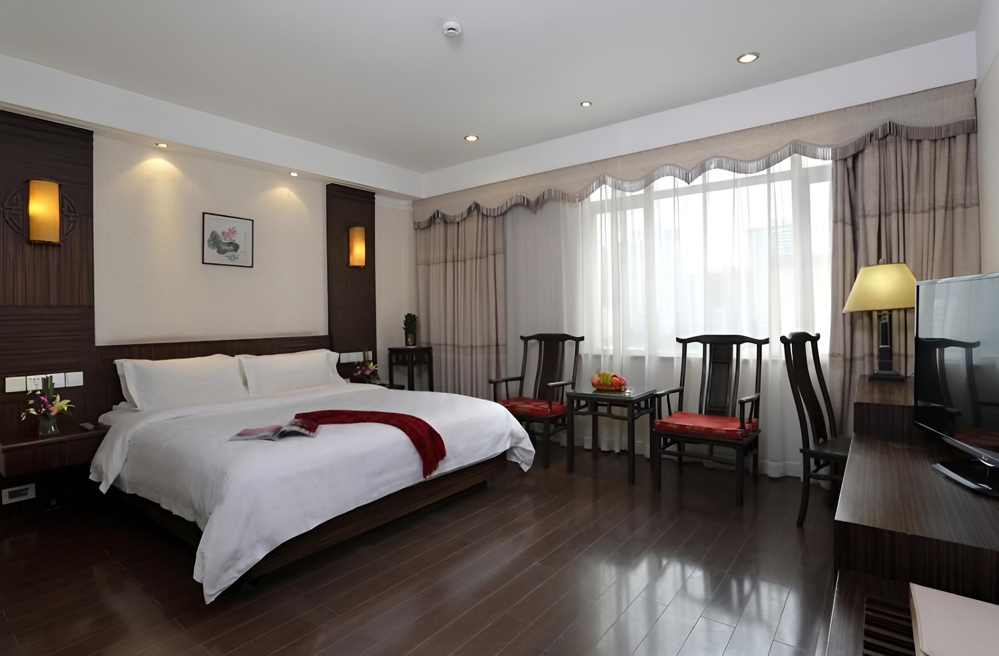 Golden Lotus Herton Seaview Hotel - Haikou