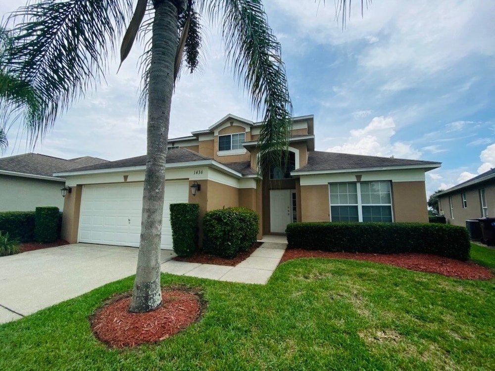 Golf Views By The Pool! Southern Dunes Golf Home 5 Bedroom Villa by RedAwning