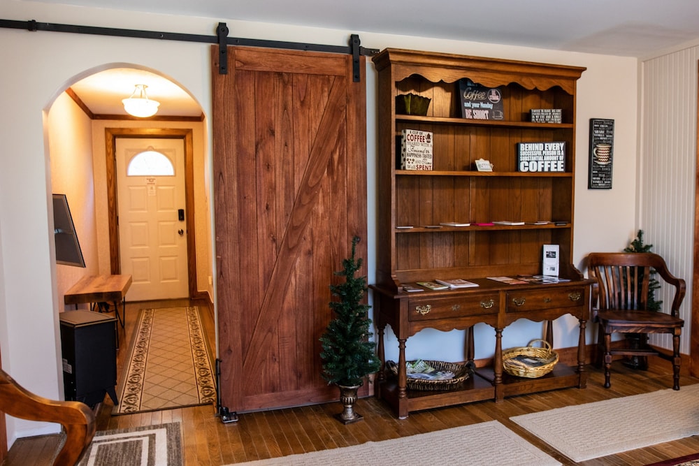 Hocking Hills Inn