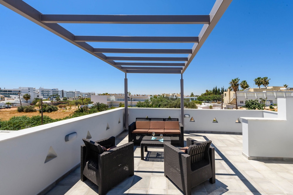Nissini Villa 4 in Ayia Napa