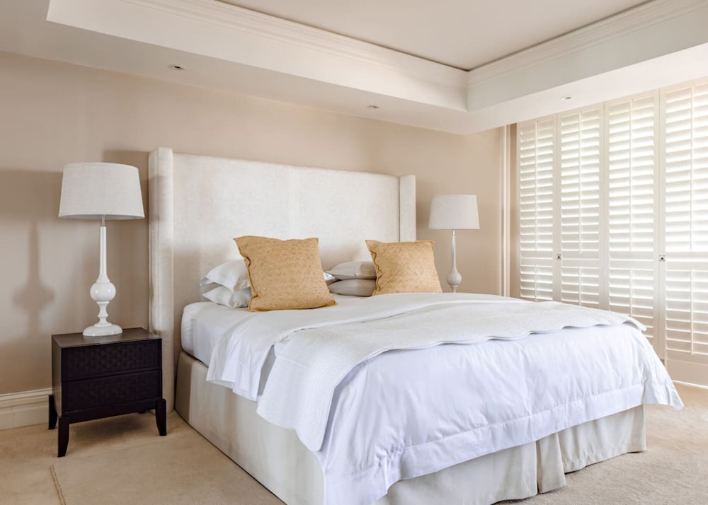 Clifton Views - Oceanfront Home