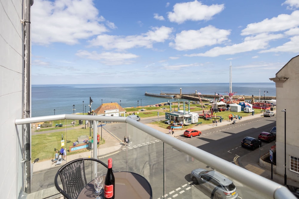 Host Stay Sleights at the Sandbeck