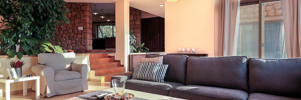 Villa Naya Branch 6  Saltus view 5
