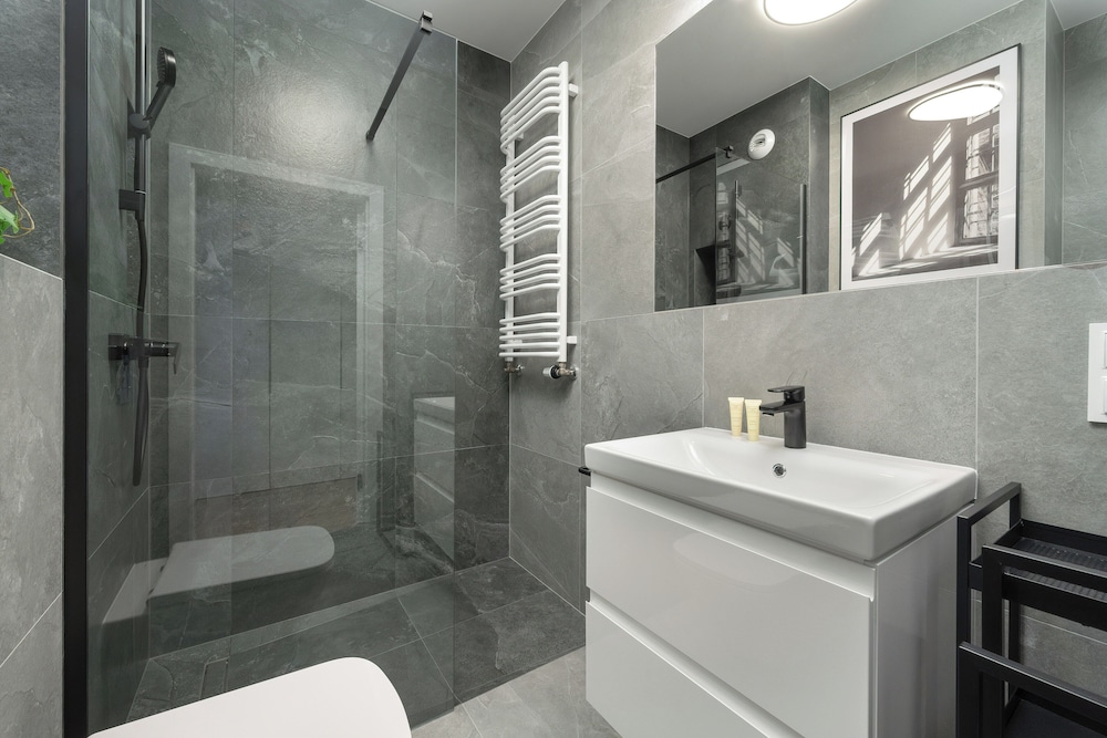 Wroclaw Studio With Parking by Renters