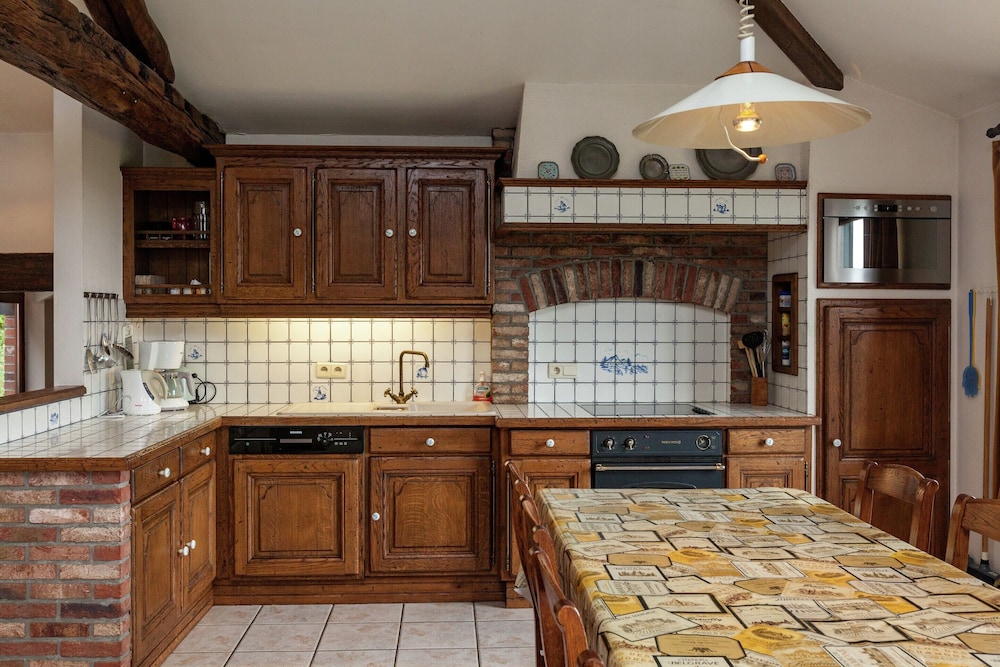 FriendHouse Apartments