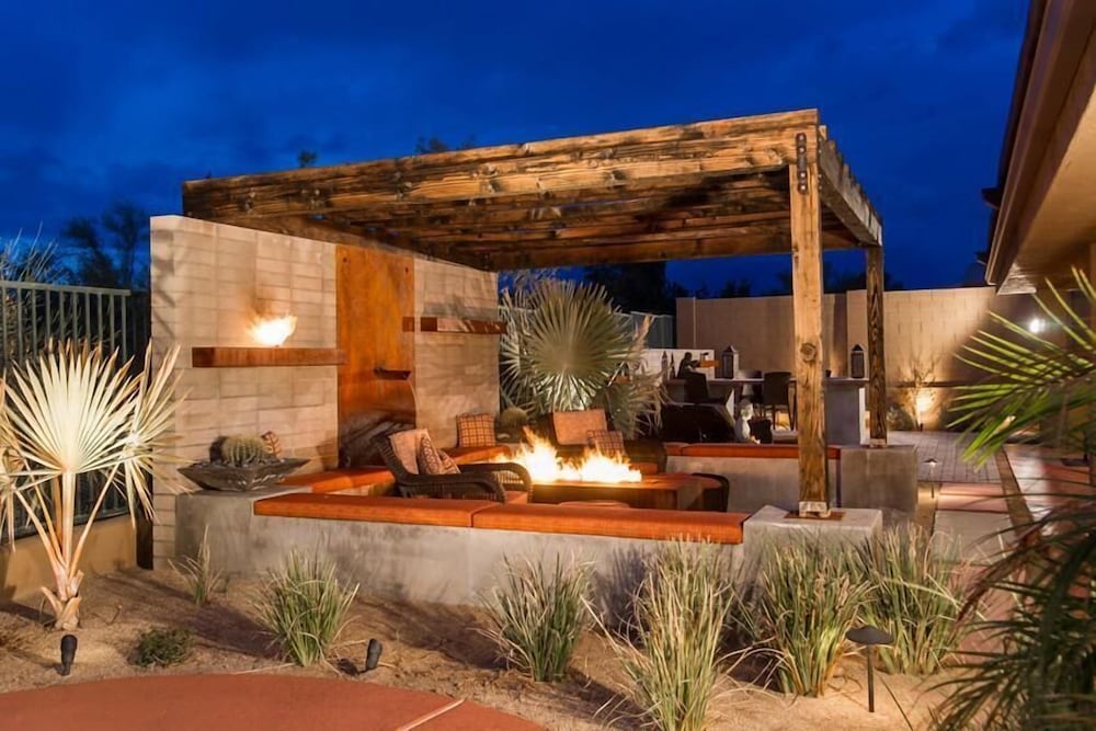 Sonoran Desert Retreat By Signature Vacation Rentals