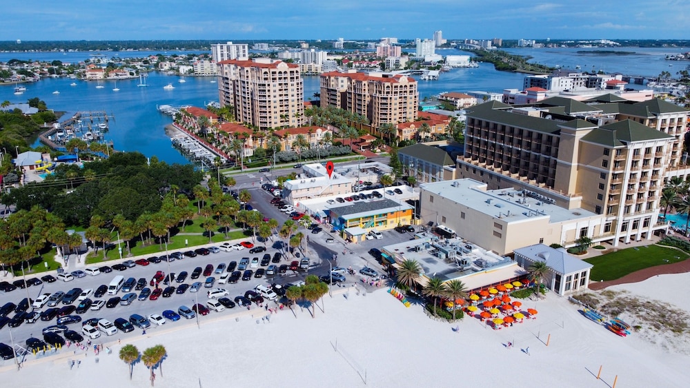 203 Clearwater Beach Suites 1 Bedroom Condo by RedAwning view 3