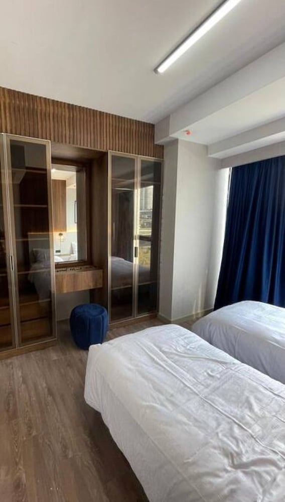 Brand-new 2 1 Apartment-near Mall of Istanbul