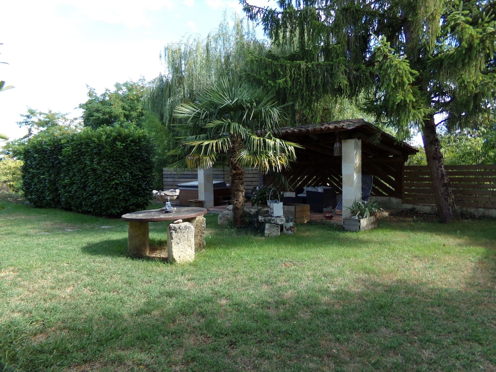 Photo 9